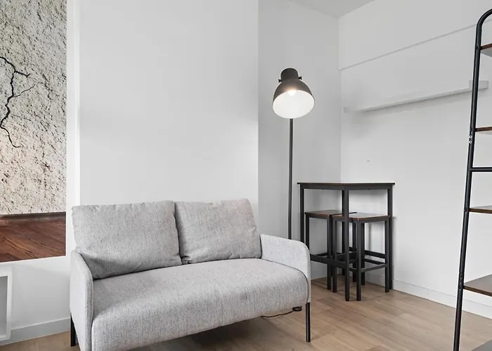 1, Direkt Am Bahnhof Aachen